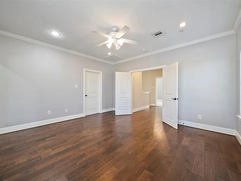 835 Garden Oaks Trce — Photo 11