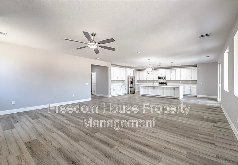 6380 Waterford St — Photo 8