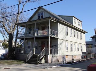 160 Vermont Ave #3, Providence, RI 02905