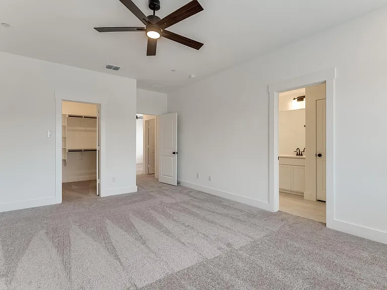7613 Reis Ln — Photo 13