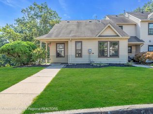 200 Larkspur Ln, Jackson, NJ