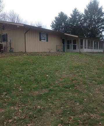 4th image of 422 Deer Trail Dr