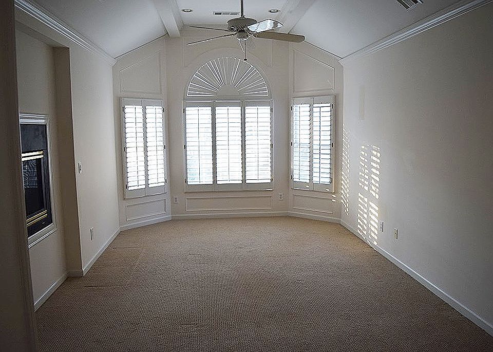 Master Bedroom & Fireplace