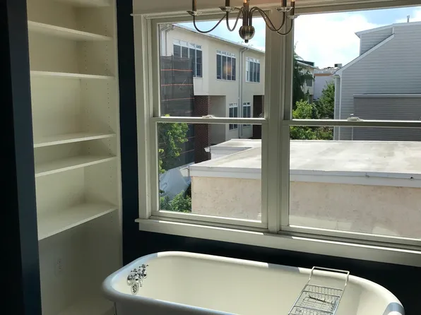 760 S 6th St, Philadelphia, PA 19147