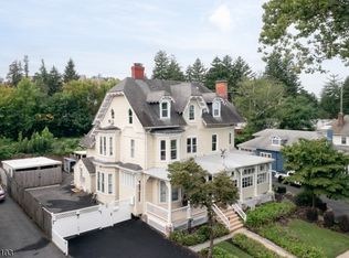 48 Kent Place Blvd, Summit City, NJ 07901