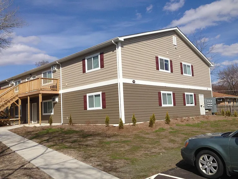 523 Hauert St — Photo 3