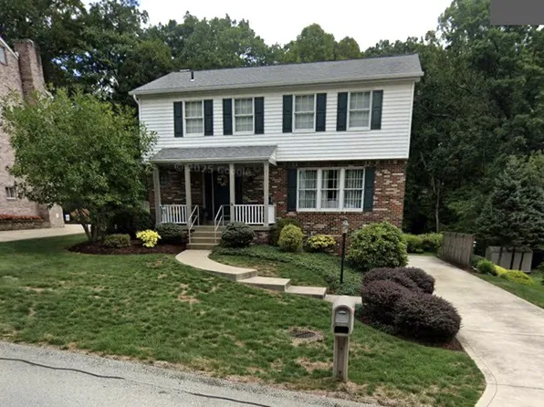 111 Brandywine Dr, Irwin, PA 15642