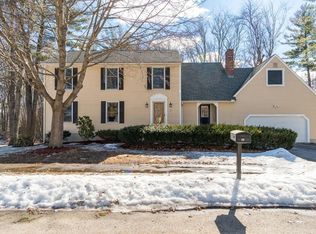 25 Willowdale Dr, Merrimac, MA 01860