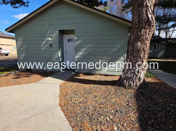 630 SW 24th St APT 8, Ontario, OR 97914