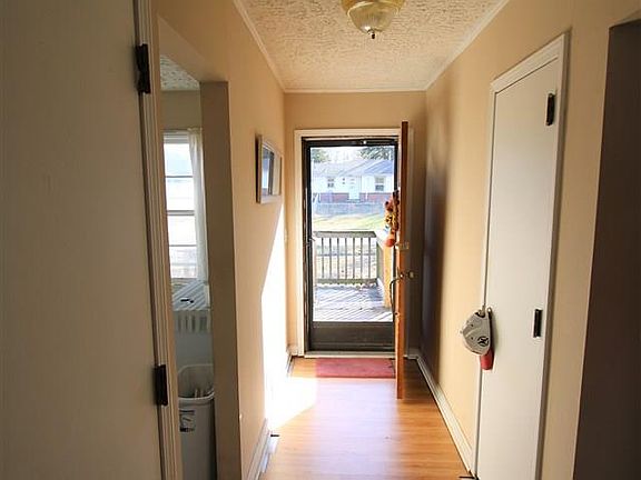 3rd image of 5010 W Zeamer St