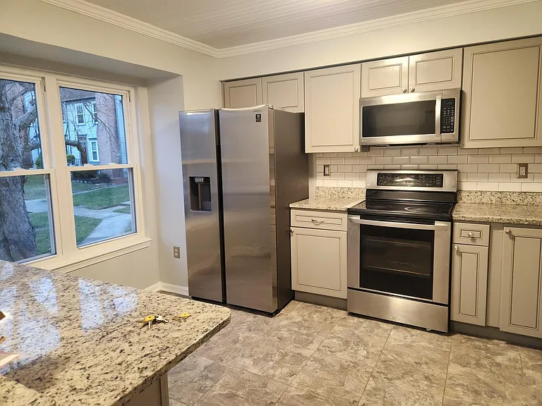 14318 Beaker Ct — Photo 5