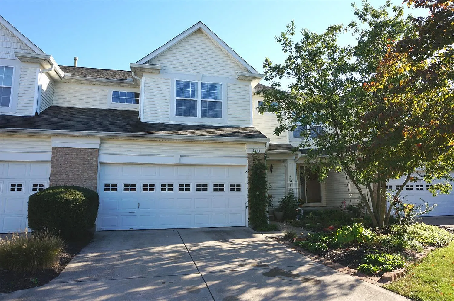 3674 Oakmount Ct photo 1