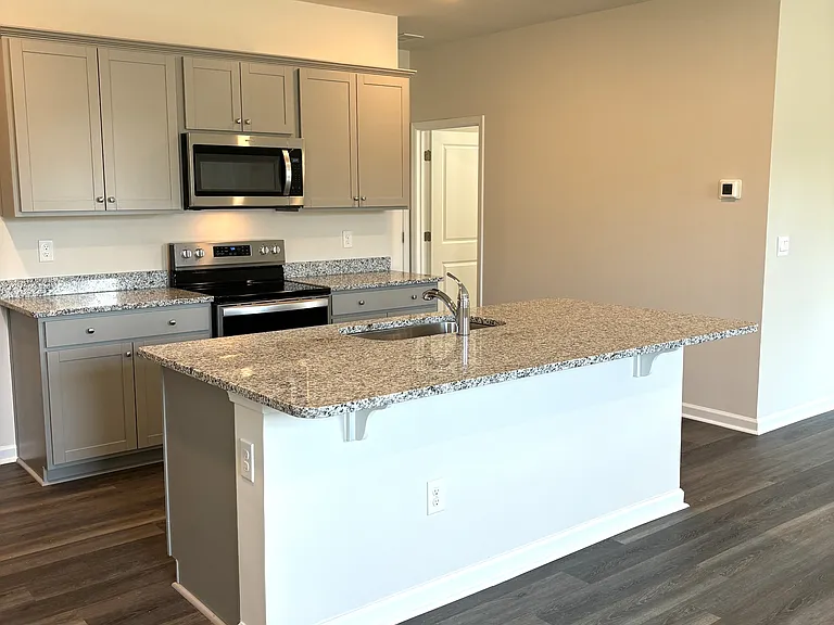 100 Kelsey Ct — Photo 13