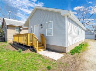 126 Independence Ave, Joliet, IL 60433