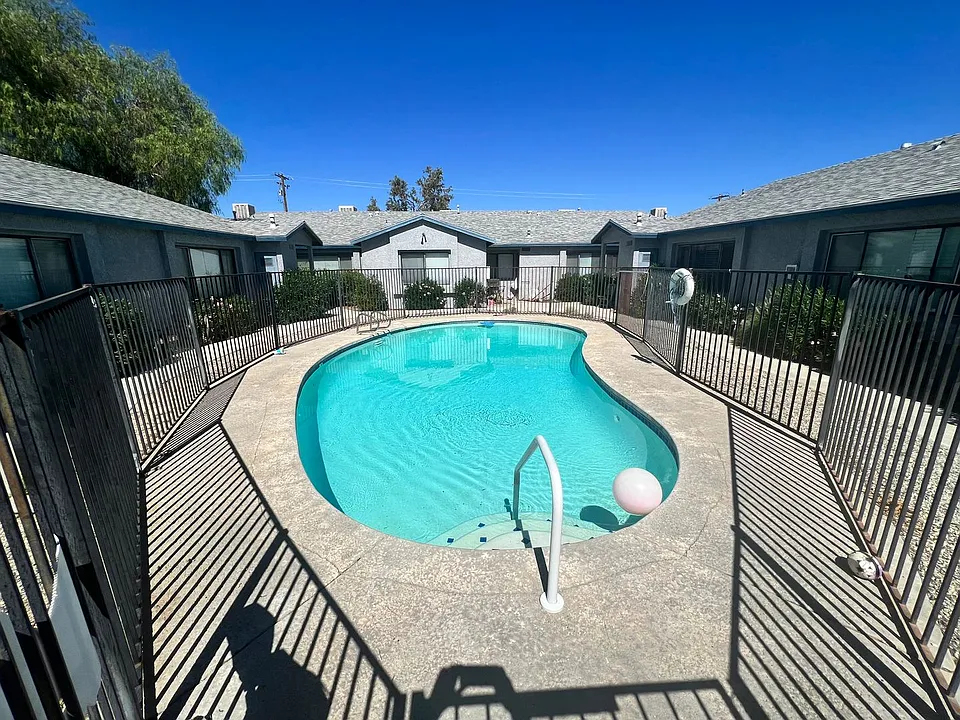 73870 Desert Trail Dr #5