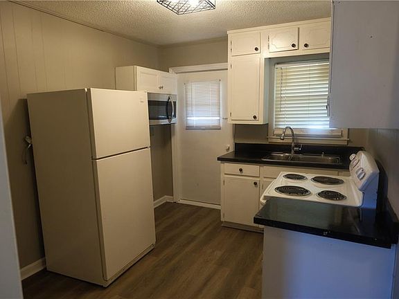 5th image of 263 New St #B