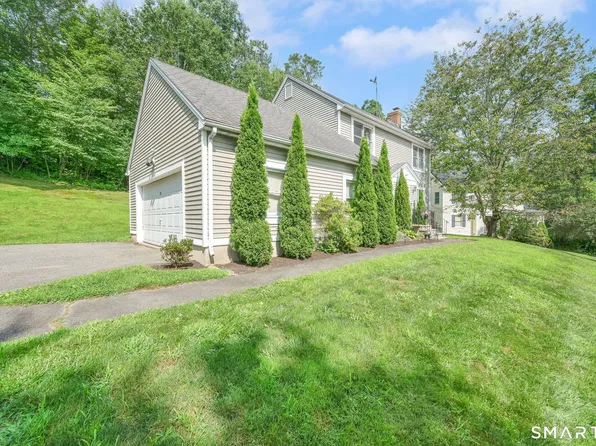 259 Wimbledon Gate North, Torrington, CT 06790
