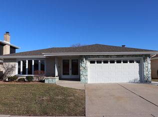 9813 S Kenneth Ave, Oak Lawn, IL 60453