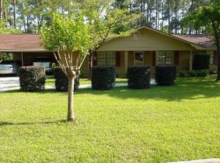 614 Rogers St, Tifton, GA 31794