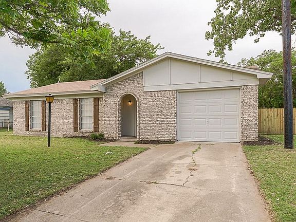 2nd image of 6100 Twin Oaks Dr