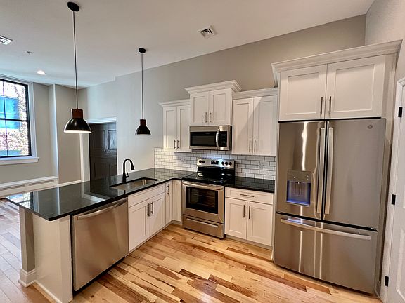 4th image of 409 Lackawanna Ave Suite 202