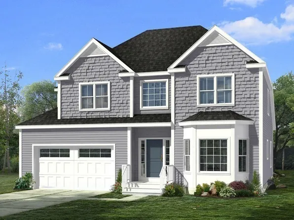 34 Manchester St, Weymouth, MA 02190