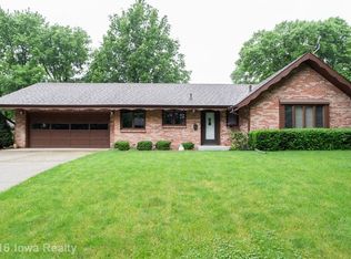 4910 SW 17th St, Des Moines, IA 50315