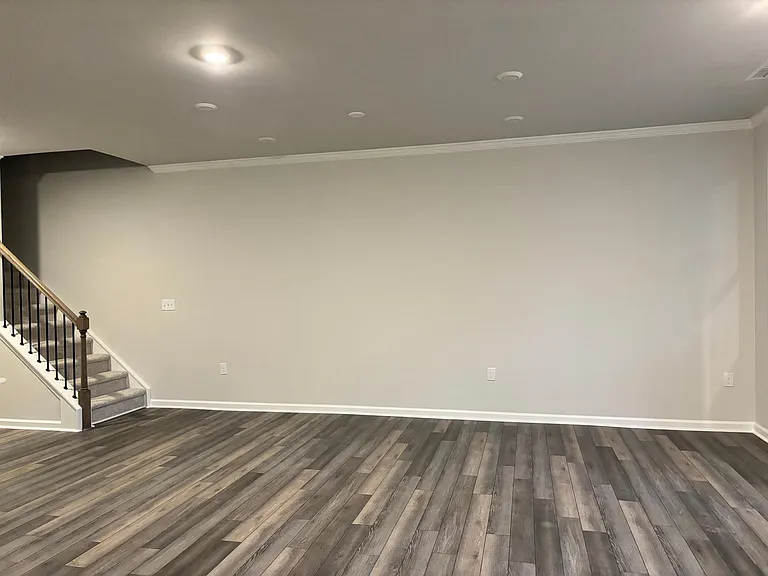 240 Garden Vine 542 Carson — Photo 7