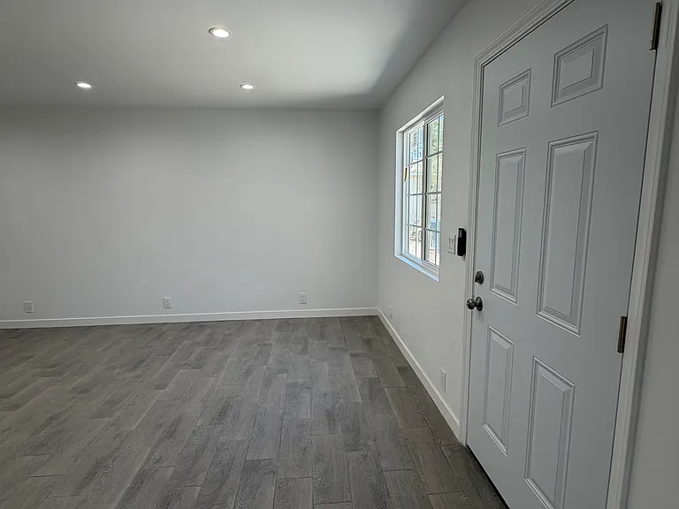 3910 Cedar Ave #3912 — Photo 16