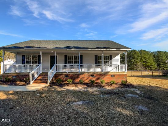 165 Sommerset Dr, Clayton, NC 27520