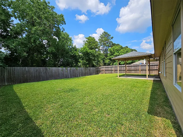 1079 Shadow Glenn Dr — Photo 36