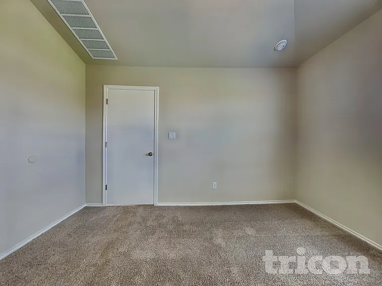 5208 Saddle Club Dr — Photo 6