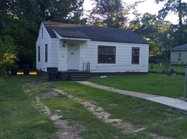 3911 Sumner St, Shreveport, LA 71109