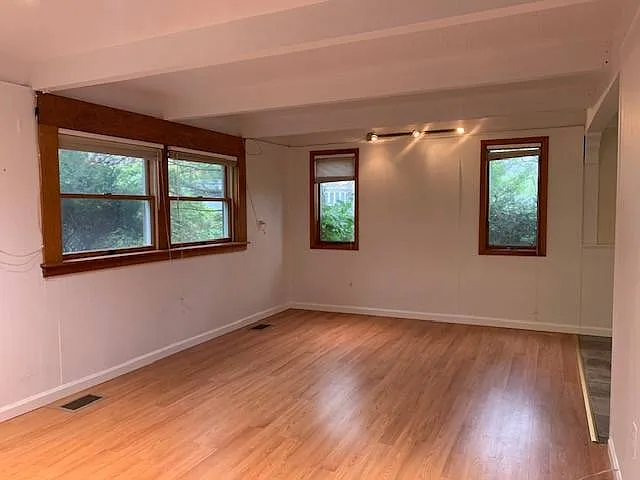 12 Badger Ln — Photo 4