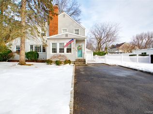178 Carlton Ter, Garden City, NY 11530