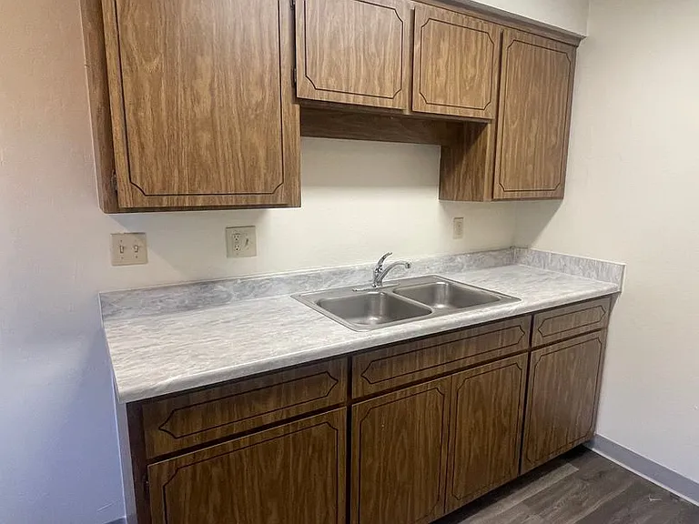 1415 N Virginia St — Photo 19