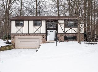 4639 Brendan Cir, North Olmsted, OH 44070