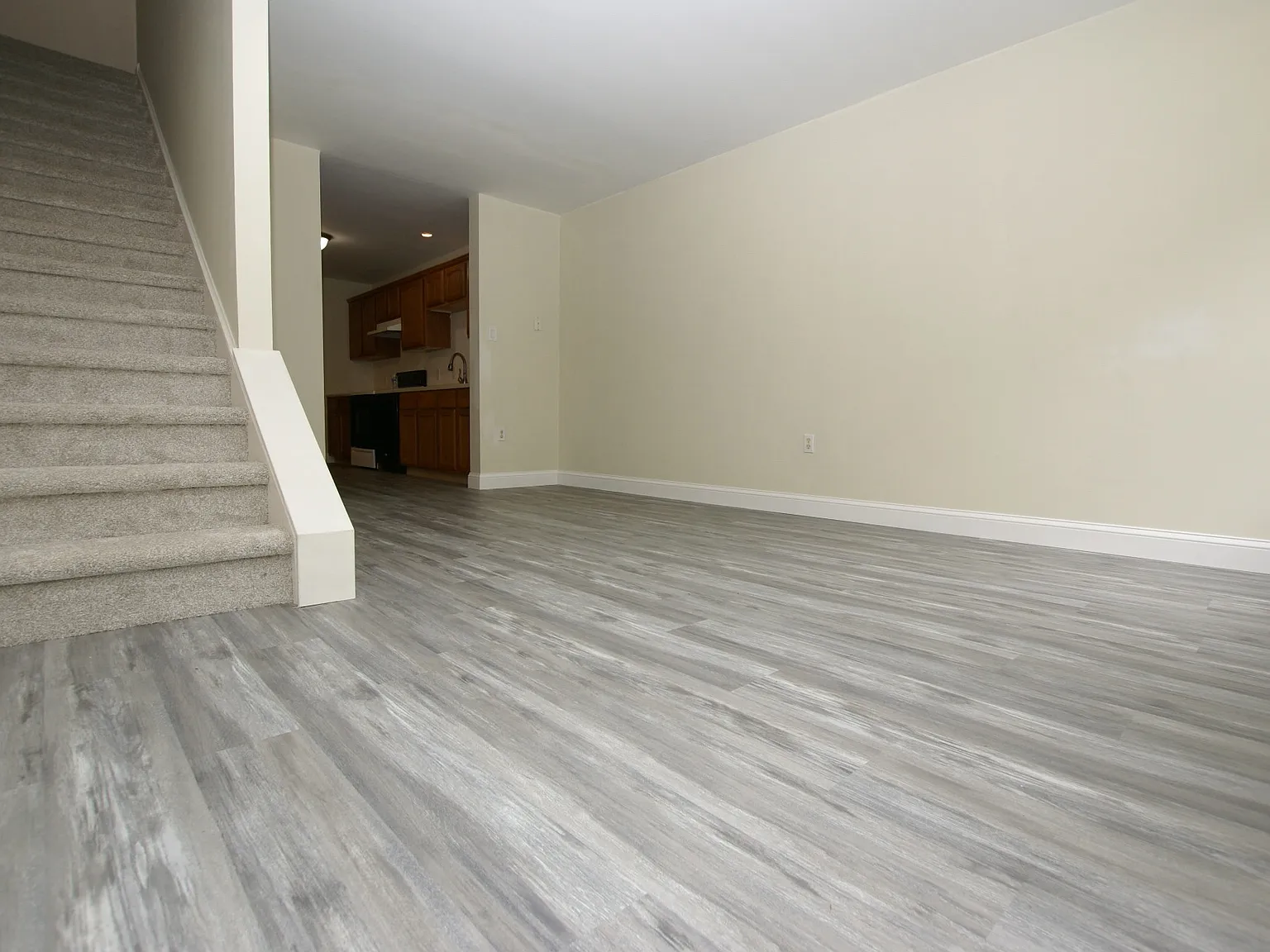 77 Bunker St — Photo 3