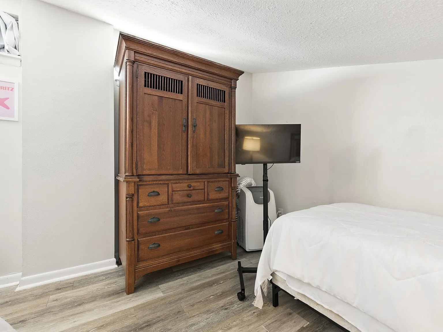 330 Bluefish Dr — Photo 4