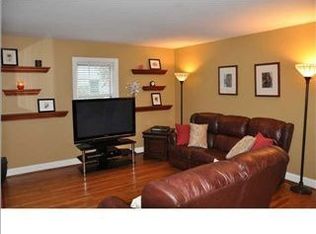 4102 Gloucester Rd, Saint Matthews, KY 40207