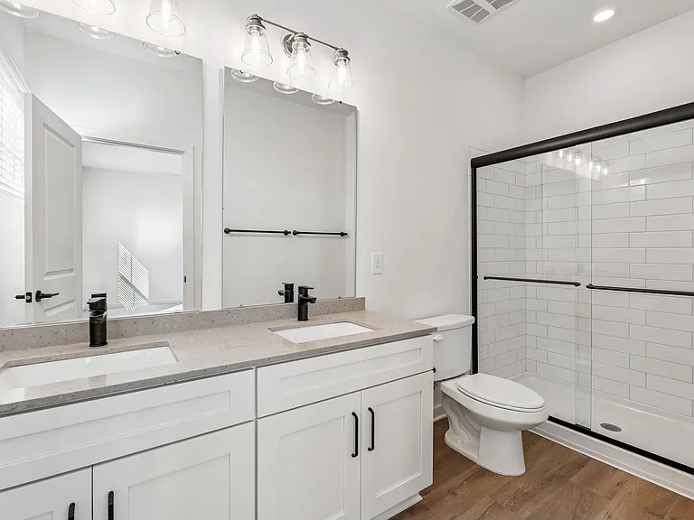 Hamlet Huntersville - Homes & Townhomes for Rent — Photo 19