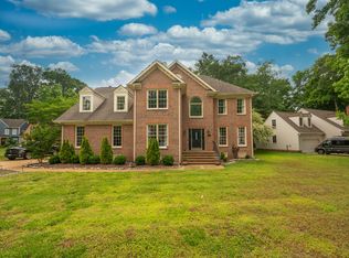 104 Spinnaker Run Ct, Smithfield, VA 23430