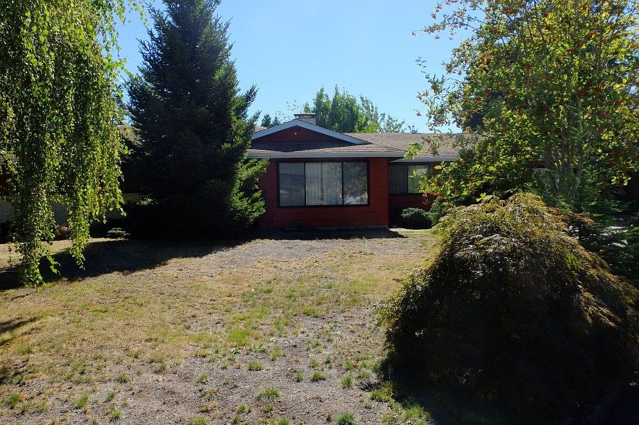 1st image of 2709 NE Lea View Ct