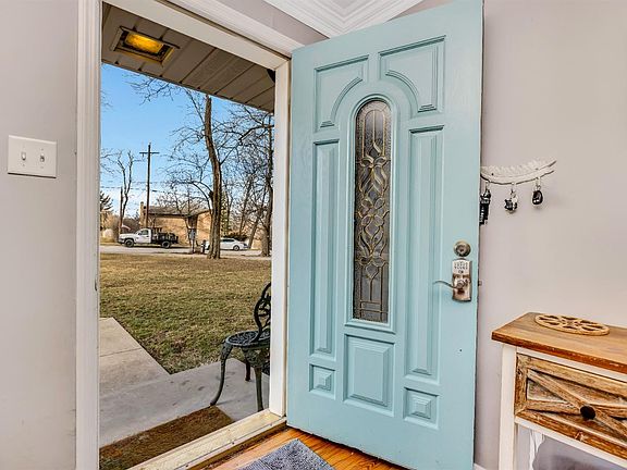 5th image of 3698 Sandal Ln