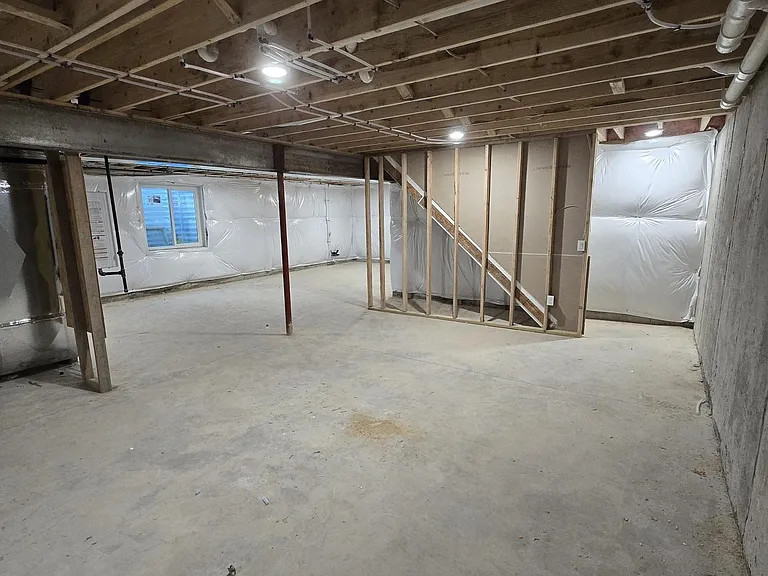 5968 N Lake Rd #A — Photo 14