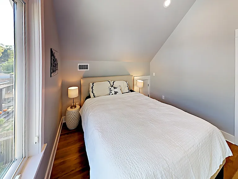 2206 Iva Ln #B — Photo 15
