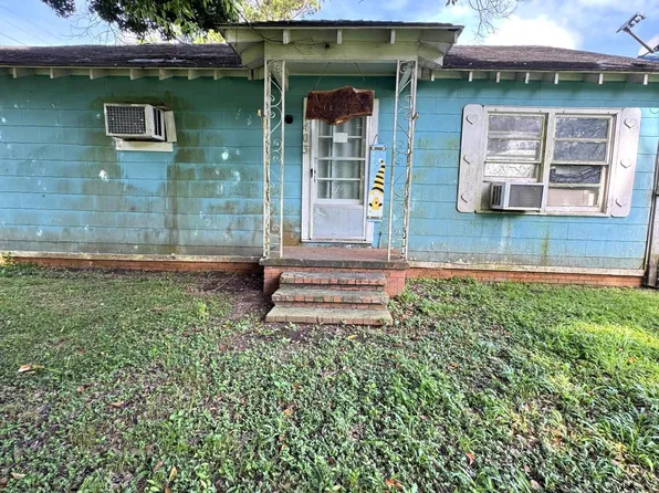 1403 Johnson St, Jennings, LA 70546