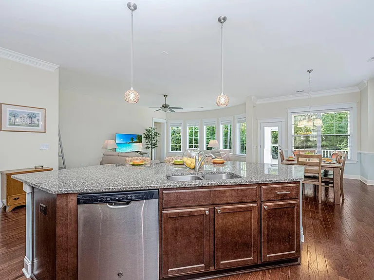 3695 Spindrift Dr — Photo 13