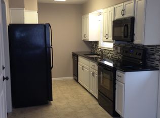 1001 N Wilbur Ln, Wichita, KS 67212