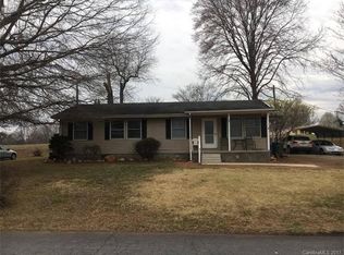 285 Oakland Blvd #24, Jonesville, NC 28642